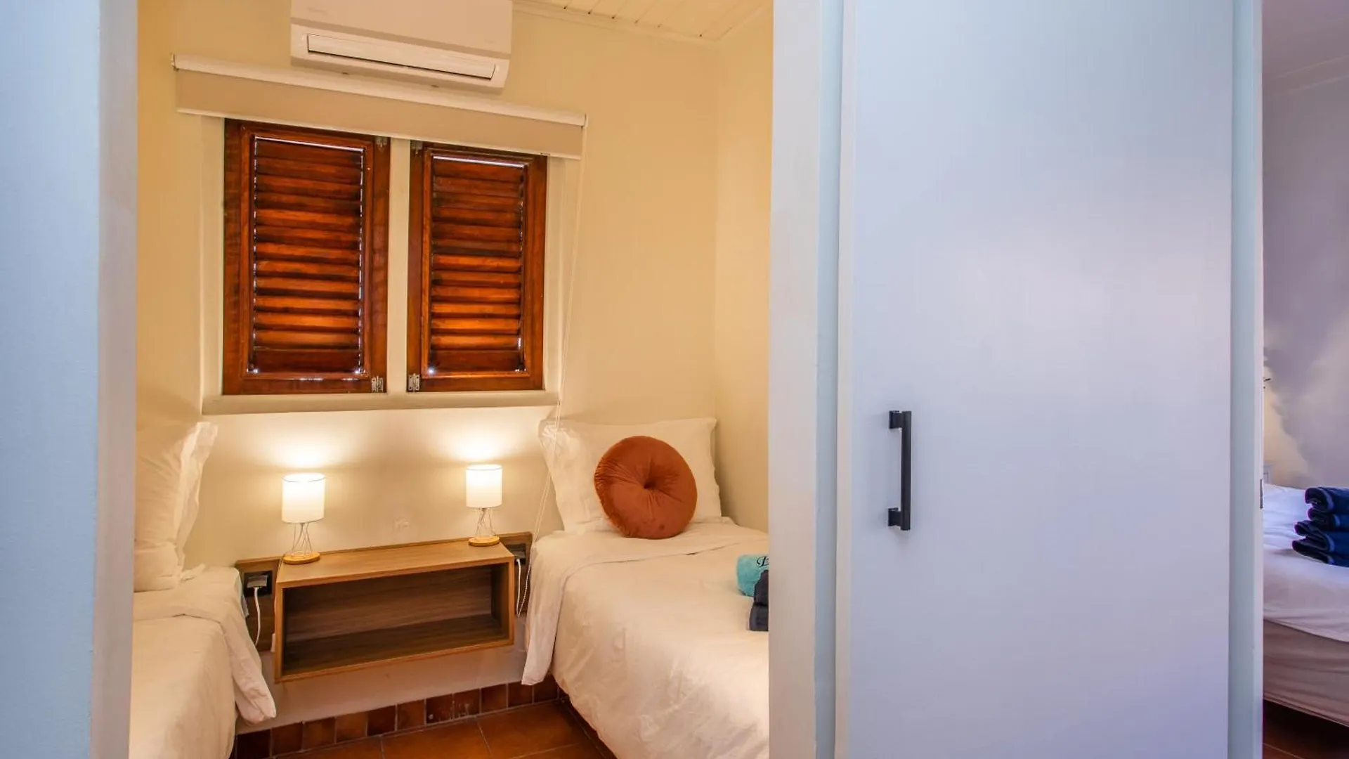 Villa Bloublou Apartments Curacao Jan Thiel